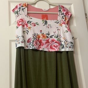 Beautiful floral nursing/maternity dress